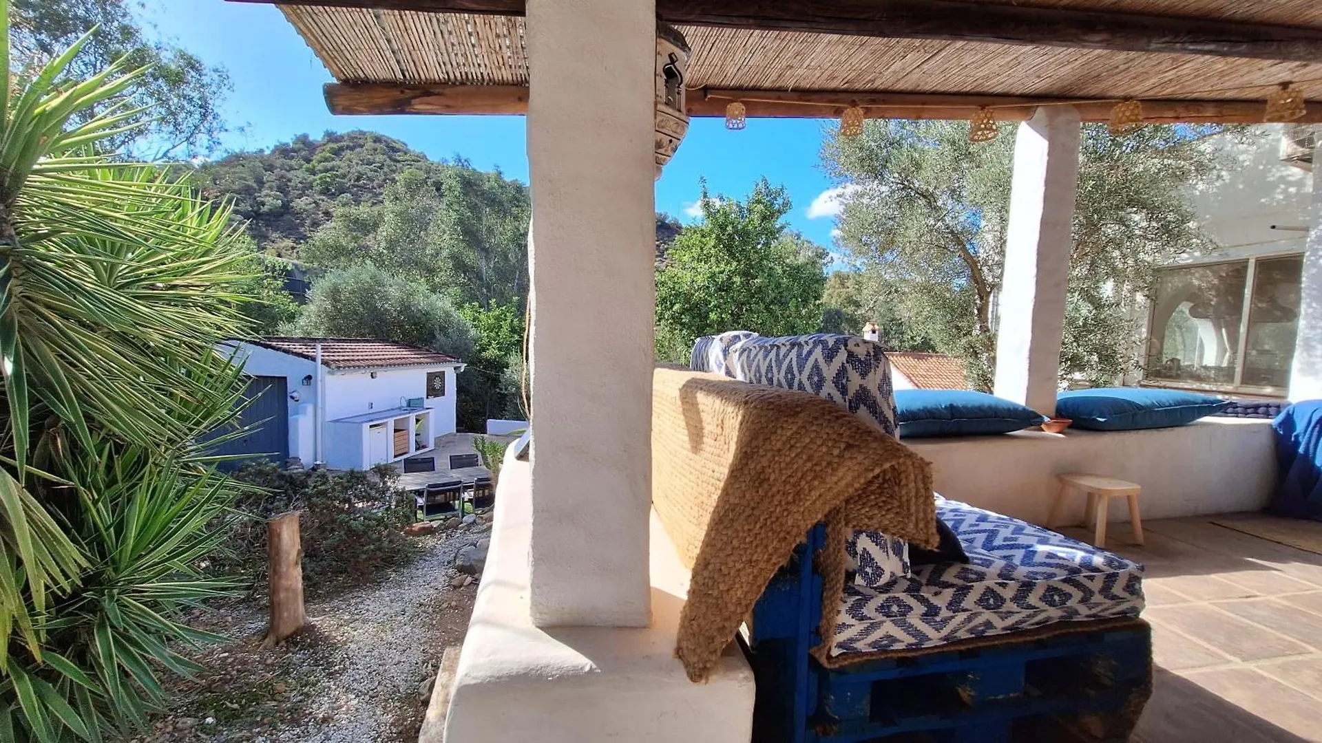 Semesterbostad Finca El Agua Da Vida Comares Spanien